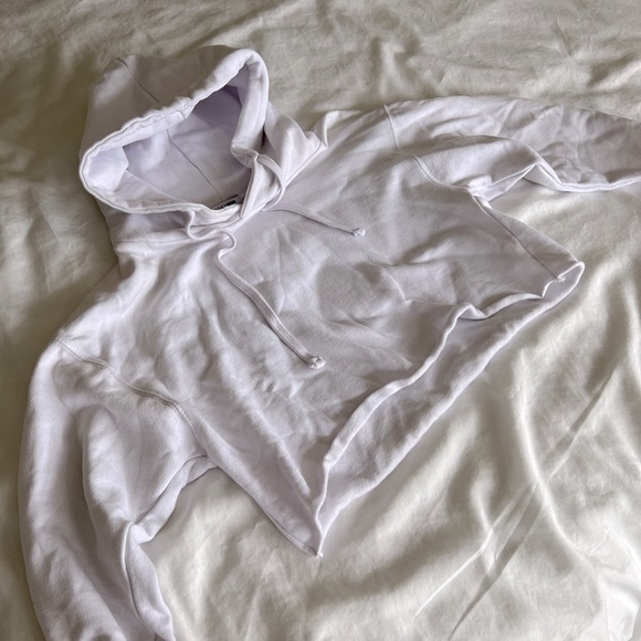 Never Worn Cropped Sweater - Picture 4 of 4